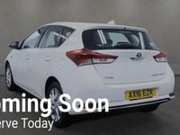 Used Toyota Auris Hybrid Business Edition 2016 White Hatchback