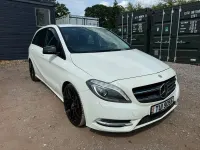 Used Mercedes B200 2012 White Hatchback
