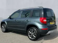 Used Skoda Yeti Outdoor SE Drive 110 HP (80 kW) 2017 Quartz grey metallic SUV