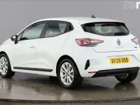 Used Renault Clio Evolution 143 HP (105 kW) 2025 White  Hatchback