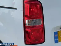 Used Vauxhall Vivaro 101 HP (74 kW) 2021 White MPV