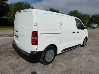 Used Vauxhall Vivaro 100 kW (136 HP) 2022 White MPV