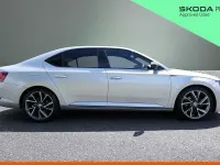 Used Skoda Superb 140 HP (102 kW) 2018 Brilliant silver metallic Hatchback