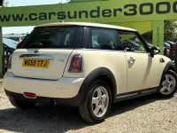Used Mini ONE Hatch 95 HP (69 kW) 2009 White Hatchback