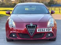 Begagnad Alfa Romeo Giulietta Lusso 170 HK (125 kW) 2013 Röd Halvkombi