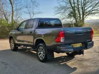 Used Toyota HiLux 150 HP (110 kW) 2020 Grey Pickup