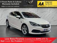 Used Vauxhall Astra SRi 150 HP (110 kW) 2018 White Hatchback