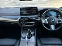 Used BMW 520 M Sport 190 HP (139 kW) 2022 Alpine white Estate