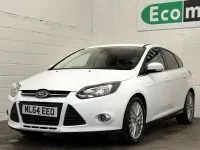 Usado Ford Focus Zetec 125 HP (91 kW) 2014 Branco Citadino