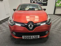 Used Renault Clio Dynamique 75 HP (55 kW) 2016 Red Hatchback