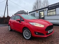 Used Ford Fiesta Titanium 125 HP (91 kW) 2013 Red Hatchback