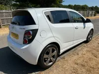 Used Chevrolet Aveo 2014 White Hatchback