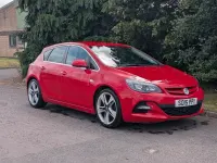 Used Vauxhall Astra Edition 115 HP (84 kW) 2015 Power red Hatchback