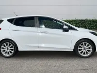 Begagnad Ford Fiesta Titanium 101 HK (74 kW) 2021 Halvkombi