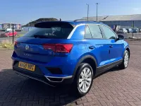 Used VW T-Roc SE 115 HP (84 kW) 2018 Blue SUV