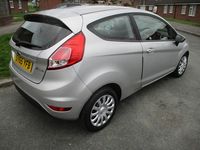 Used Ford Fiesta Style 75 HP (55 kW) 2015 Silver Hatchback