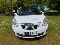 Second-hand Vauxhall Meriva 2012 Alb Monovolum