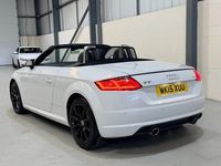 Used Audi TT Roadster Sport 184 HP (135 kW) 2015 White Cabriolet