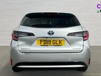 Used Toyota Corolla 122 HP (89 kW) 2019 Tyrol silver Estate