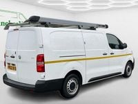 Used Vauxhall Vivaro 100 HP (73 kW) 2022 White MPV