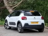 Used Citroën C3 Flair 100 HP (73 kW) 2017 White Hatchback