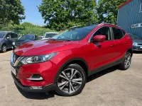 Used Nissan Qashqai N-Connecta 115 HP (84 kW) 2018 Red SUV