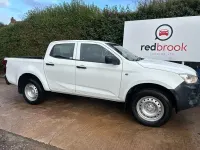 Used Isuzu Pick up 164 HP (120 kW) 2022 White Pickup