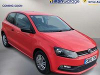 Begagnad VW Polo S 2015 Röd Halvkombi