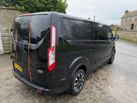 Begagnad Ford Transit Custom Sport 185 HK (136 kW) 2020 Svart Kombi