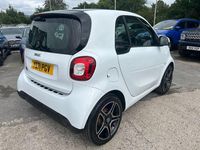 Used Smart ForTwo Electric Drive Premium 60 kW (82 HP) 2021 White Coupe