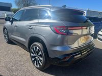 Begagnad Renault Austral Techno 200 HK (147 kW) 2024 Grå SUV