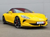 Begagnad MG Cyberster 375 kW (510 HK) 2024 Gul Cab