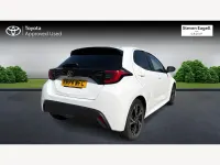 Used Toyota Yaris Design 91 HP (66 kW) 2024 White Hatchback