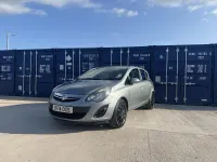 Used Vauxhall Corsa Design Edition 99 HP (72 kW) 2014 Silver Hatchback