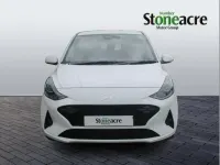 New Hyundai i10 Advanced 63 HP (46 kW) 2025 White Hatchback