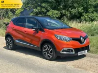 Used Renault Captur Dynamique 90 HP (66 kW) 2016 Orange/black SUV