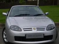 Usado MG TF 135 HP (99 kW) 2002 Prateado Cabrios