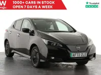 Begagnad Nissan Leaf N-Connecta 160 kW (218 HK) 2022 Svart Halvkombi