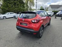 Used Renault Captur Iconic 90 HP (66 kW) 2019 Red/black SUV