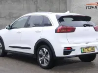 Used Kia e-Niro 150 kW (204 HP) 2022 White SUV