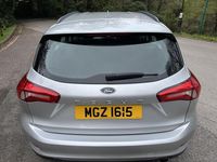 Używany Ford Focus Style 95 KM (69 kW) 2019 Srebrny Kombi