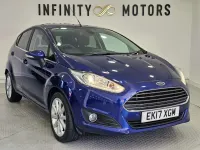 Używany Ford Fiesta Titanium 2017 Niebieski Hatchback