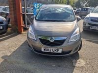 Używany Vauxhall Meriva 2012 Brązowy Minivan