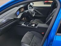 Used Vauxhall Astra Ultimate 130 HP (95 kW) 2024 Cobalt blue Estate