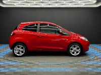 Usado Ford Ka Zetec 69 HP (50 kW) 2016 Vermelho Citadino