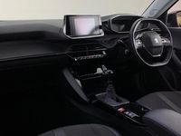 Used Peugeot 2008 Allure Premium 101 HP (74 kW) 2022 Orange SUV