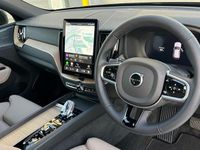 Used Volvo XC60 Plus 250 HP (183 kW) 2025 Gold SUV