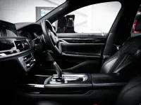 Begagnad BMW 740 M Sport 2022 Grå Sedan