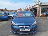 Second-hand Vauxhall Astra 115 CP (84 kW) 2014 Albastru Break