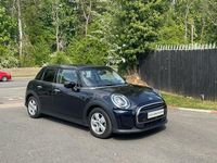 Usado Mini Cooper Classic 134 CV (98 kW) 2022 Negro Utilitario